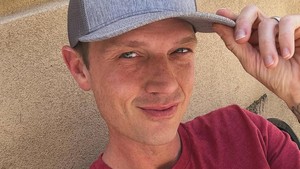 Maaf aku harus bilang gini tapi kamu kelihatan kurusan, semoga kamu gak apa-apa, tulis salah satu fans dilihat Jumat (20/6/2025) di kolom komentar unggahan terbaru Nick Carter. (Foto: dok. Instagram @nickcarter)