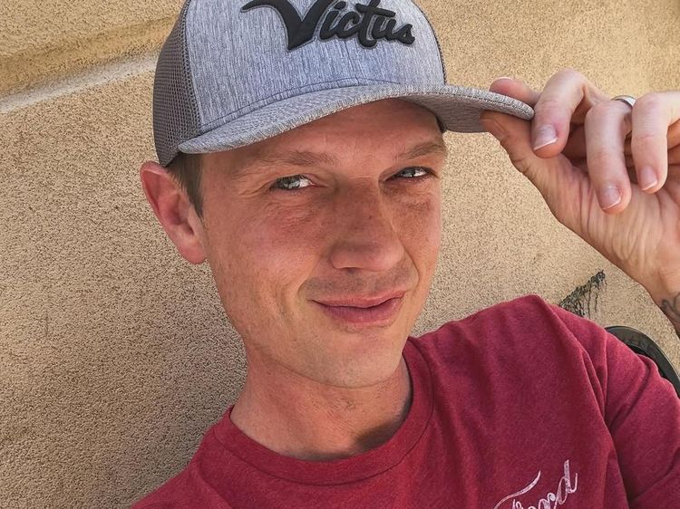 Nick Carter Kelihatan Ceking di Foto Terbaru Bikin Fans Khawatir