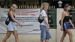 Pakai Bikini Bisa Kena Tegur, Ini Aturan Baru di Kuta NTB