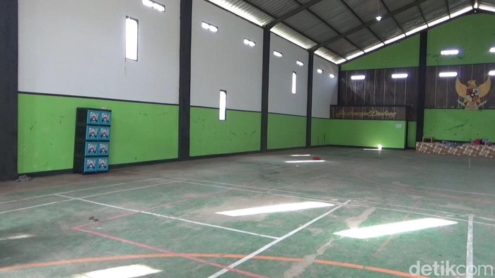 Lokasi pengungsian warga terdampak bencana pergerakan tanah Purwakarta kini sepi. Warga kini menempati hunian sementara