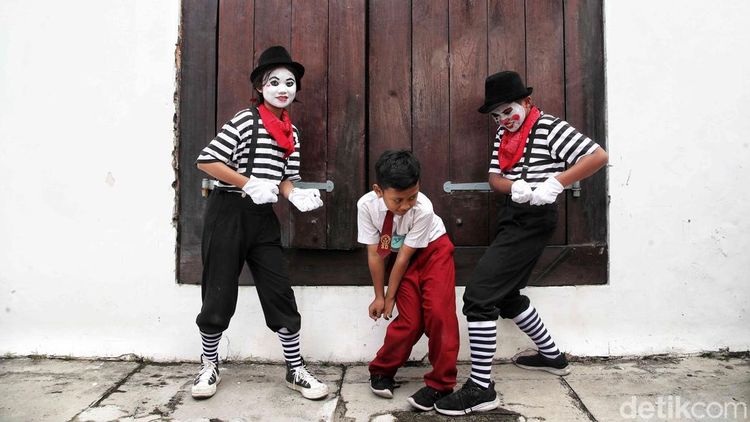 Siswa-siswi SD Ramaikan HUT Ke-498 Jakarta Lewat Pentas Seni