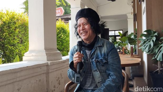 Penulis Novel Andrea Hirata
