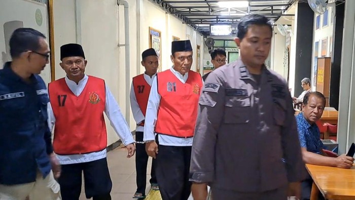 Terdakwa Joko, Samsul dan Masdukan komplotan perampok saat menjalani sidang di PN Jombang