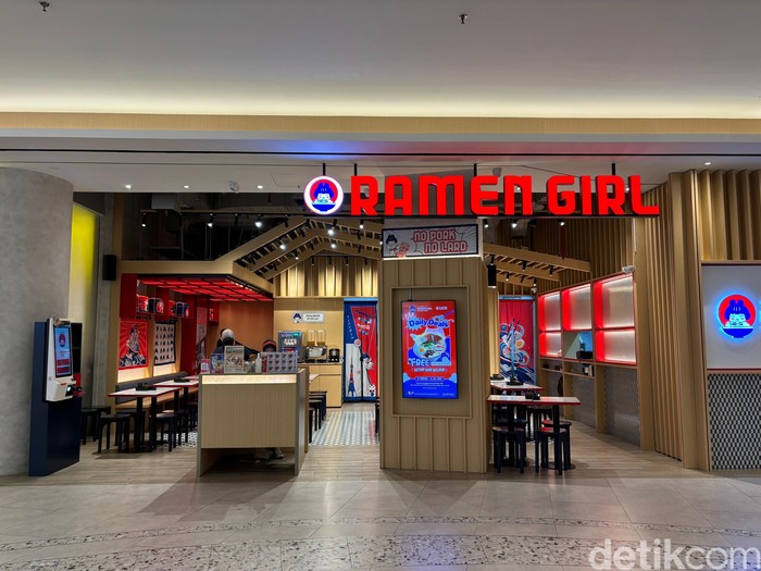 Nekat Nyobain Ramen Kuah Matcha, Gimana Ya Rasanya?
