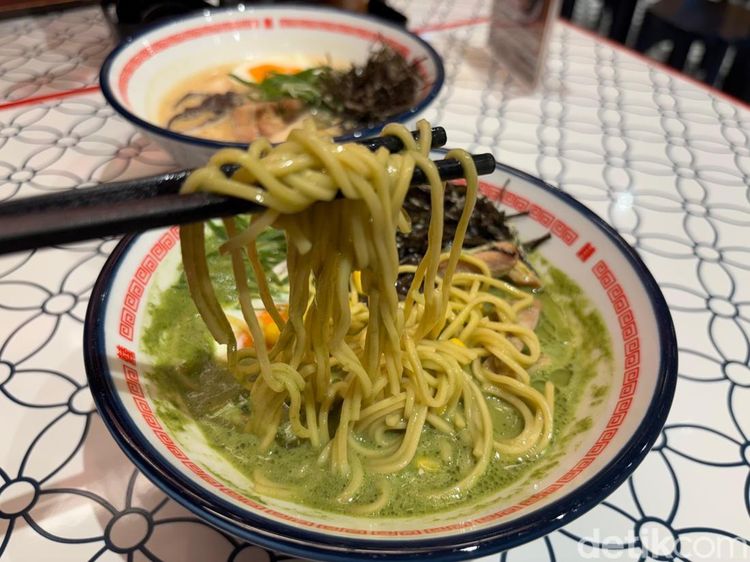 Slurpp! Begini Rasa Ramen Kuah Matcha yang Lagi Tren