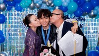 Kita berdua best parents, tapi bukan berarti best couple. Rizky gak kehilangan sosok keduanya. Kita dari dia kecil hingga besar selalu ada, tukas Rossa. Foto: Instagram@itsrossa910 Kita berdua best parents, tapi bukan berarti best couple. Rizky gak kehilangan sosok keduanya. Kita dari dia kecil hingga besar selalu ada, tukas Rossa. Foto: Instagram@itsrossa910