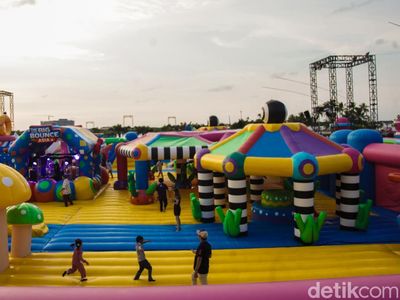 Seru! Ada Bounce Playground Raksasa di PIK 2