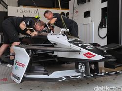 Jakarta Panas! Mobil Formula E Dikasih Es Batu Biar Baterai Tak Overheat