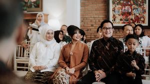 Momen Lamaran Siti Adira Kania, Ikke Nurjanah dan Aldi Bragi Duduk Bareng