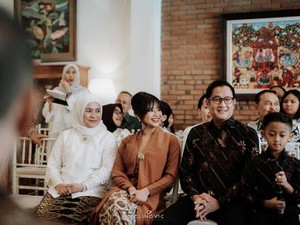 Penjelasan Ikke Nurjanah soal Suami Gak Hadir Lamaran Adira