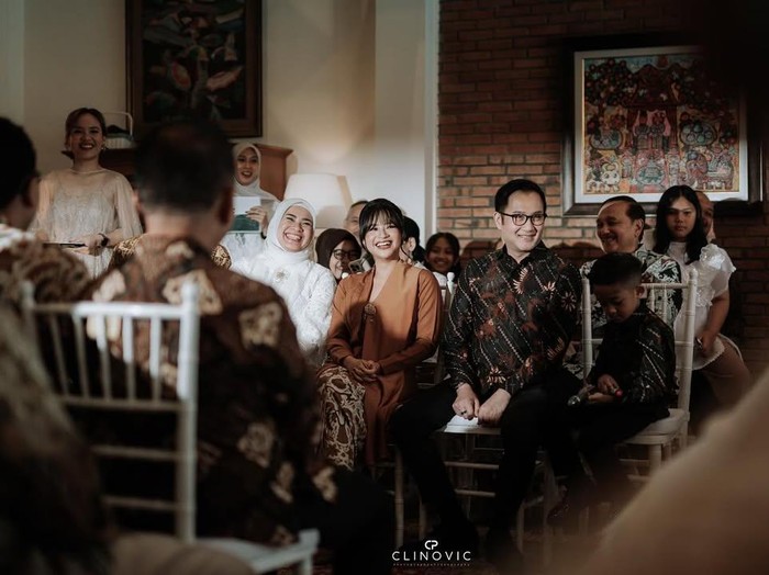 Siti Adira Kania Siti Adira Kania dilamar
