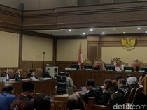 Teman Kuliah Jadi Saksi Meringankan: Hasto Pernah Tolak Ditawari Jadi Menteri