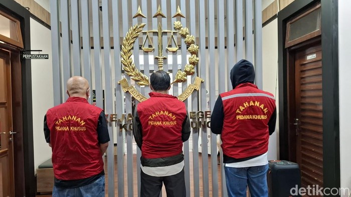 Tersangka korupsi BUMD Jabar.
