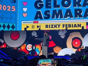 Romantisnya Pembukaan Panggung Indoor Allo Bank Festival 2025