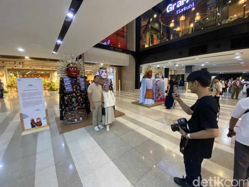 Baju Ondel-Ondel Rancangan 3 Desainer Ternama Indonesia