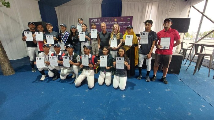 Longines World Equestrian Academy (LWEA) berkolaborasi dengan Equinara Horse Sports. Ini adalah kolaborasi di tahun kelima bersama akademi asal Jerman tersebut.