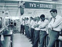 Foto Jadul Ini Menyimpan Kisah Sejarah Dunia yang Mengejutkan