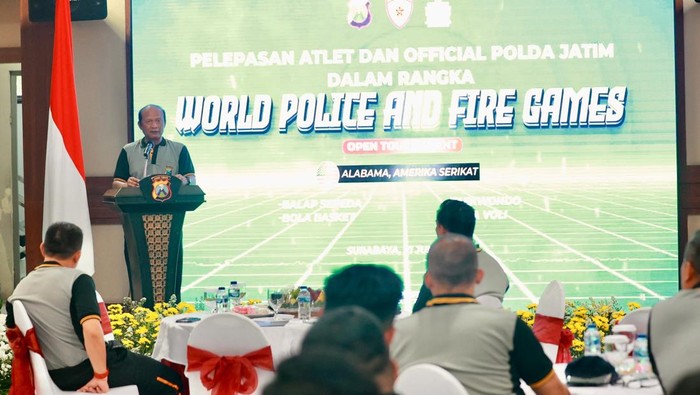 Kapolda Jatim Irjen Nanang Avianto saat menyampaikan sambutan di hadapan 24 atlet Polda Jatim.