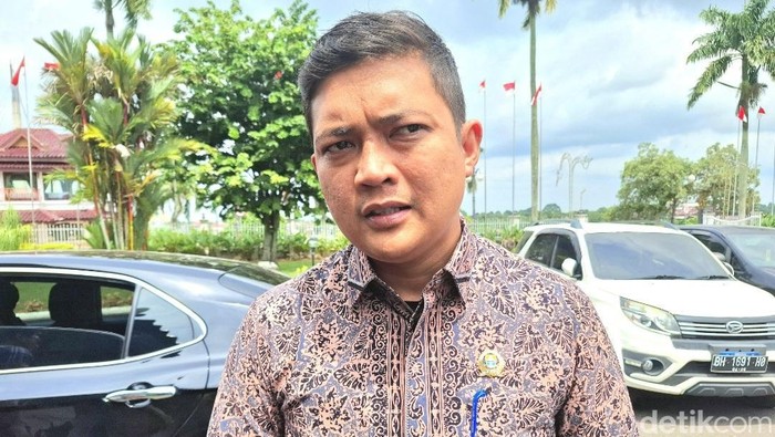Ketua DPRD Jambi Hafiz Fattah