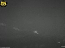 Kolom Api Gunung Raung Membesar, PVMBG Waspadai Lava Pijar