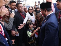 Gemas, Anak WNI Minta Lego ke Prabowo di Rusia