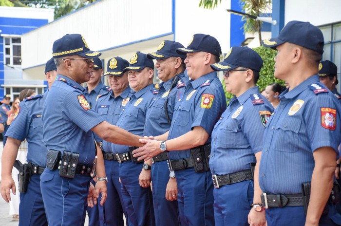Nggak Boleh Buncit! Polisi Filipina Diminta Kurangi Makan Nasi