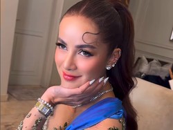 Gaya Olla Ramlan Pakai Kebaya dan Celana di Acara Ngunduh Mantu Al Ghazali