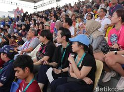 Momen Sirkuit Formula E Jakarta Dipadati Penonton
