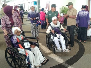Sempat Diancam Bom, Pesawat Jemaah Haji Jatim Diberangkatkan Lagi Dini Hari