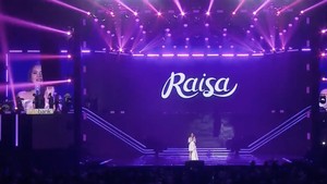 Penampilan Raisa malam ini benar-benar bikin jatuh hati. Foto: Pingkan/detikcom