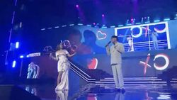 Raisa Bikin Jatuh Hati Setengah Mati