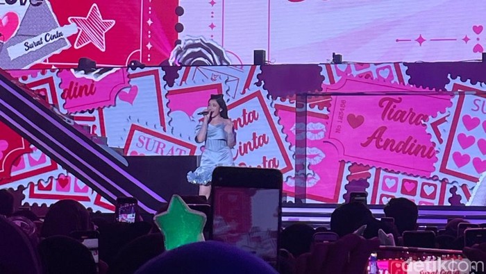Tiara Andini di panggung Allo Bank Festival 2025.
