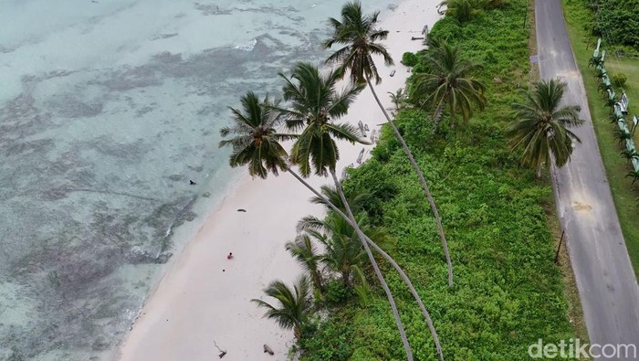 Wisata di Biduk-Biduk Wisata di Biduk-Biduk