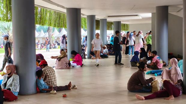 Antusiame warga jelang puncak perayaan HUT ke-498 Jakarta sudah terlihat di Lapangan Banteng, Jakarta Pusat. (Fadil/detikcom)