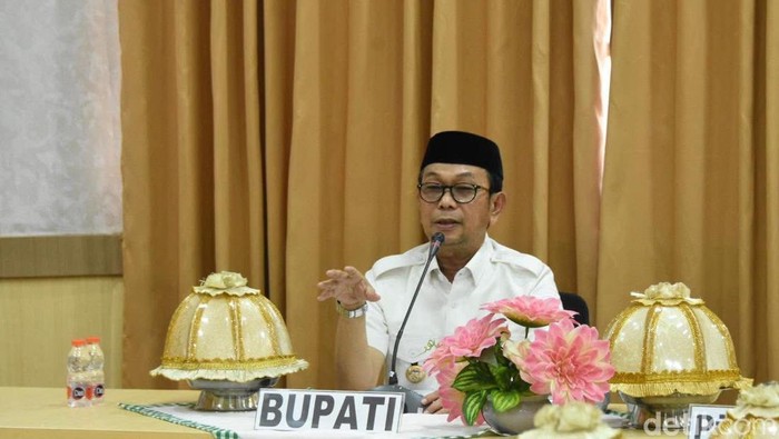 Bupati Soppeng Suwardi Haseng.