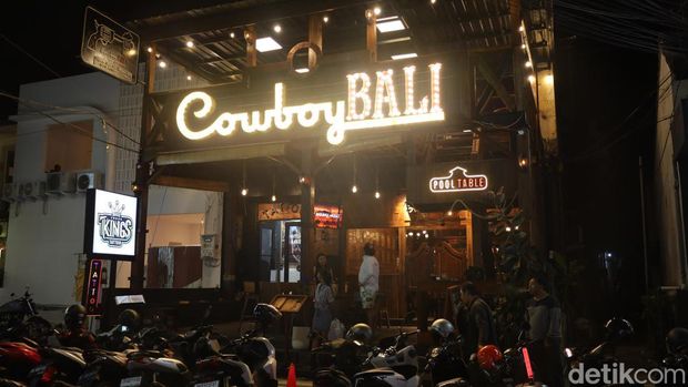 Cowboy Bali di Jalan Kunti, Seminyak, Kecamatan Kuta, Badung, Bali, Minggu (22/6/2025).
