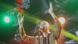 Dentuman RAN Nyalakan Semangat Malam di Allo Bank Festival 2025