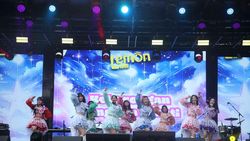 Asam Manis Girl Band Lemon di Allo Bank Festival 2025