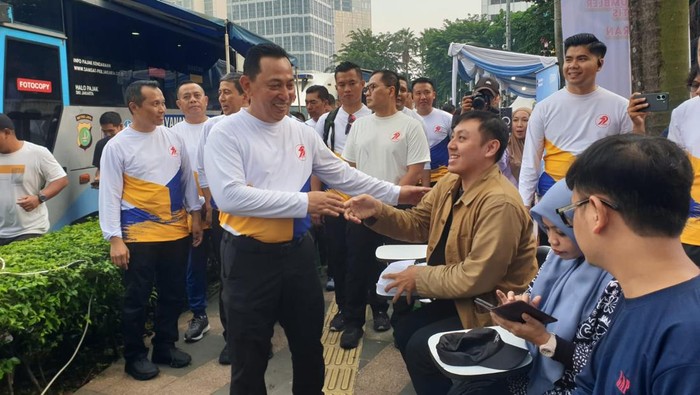 Kapolri Jenderal Listyo Sigit Prabowo, menghadiri CFD Bundaran HI, Jakpus pagi tadi. (dok.Polri)