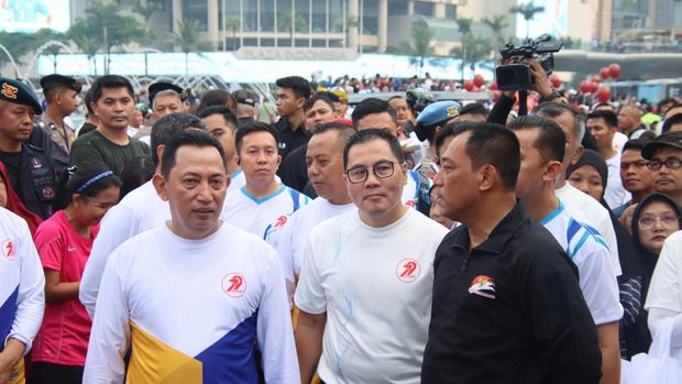 Kegiatan ini juga dihadiri oleh Kapolri Jenderal Listyo Sigit Prabowo.