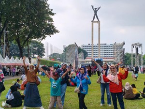 Melihat Suasana Lapangan Banteng Jelang Perayaan Puncak HUT Jakarta ke-498