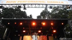 Danilla Riyadi Bawa Nuansa Syahdu di Allo Bank Festival Jakarta 2025