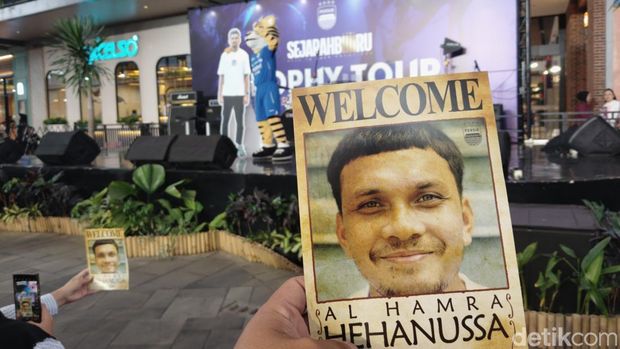 Al Hamra Hehanussa diperkenalkan sebagai pemain Persin untuk musim depan.
