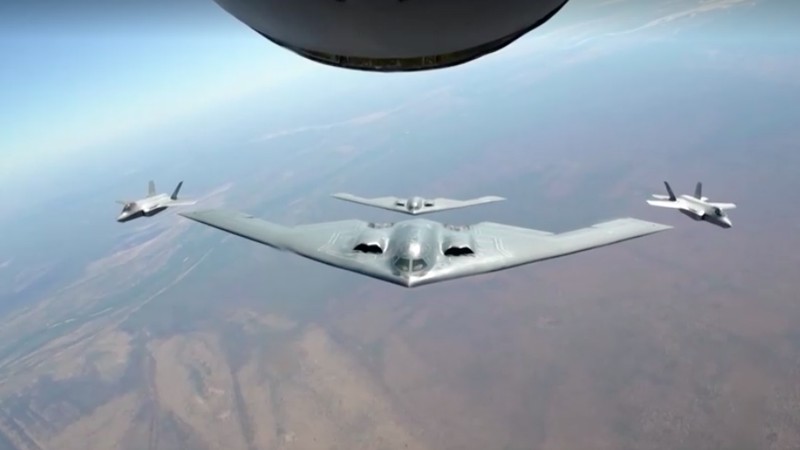 Militer AS atas perintah Presiden Donald Trump telah menyerang tiga situs nuklir di Iran. Penyerangan itu menggunakan pesawat pengebom B-2.