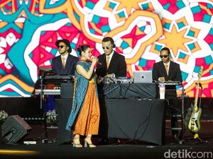 Video: Joget Bareng Diskoria ft Andien di HUT ke-498 Jakarta