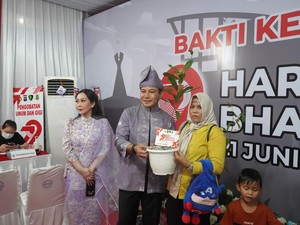 Kado HUT Bhayangkara Polda Riau untuk Masyarakat: Pohon hingga SIM Gratis