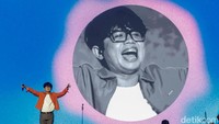 Acara juga dimeriahkan dengan penampilan musisi ternama seperti Juicy Luicy dan Andien. Penonton larut dalam lagu-lagu yang dibawakan sambil menikmati semilir angin malam di tengah taman kota.