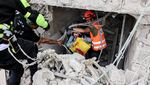 Rudal Iran Hantam Permukiman, Rumah Warga Israel Runtuh