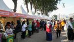 Warga Serbu Lapangan Banteng Sambut HUT Jakarta