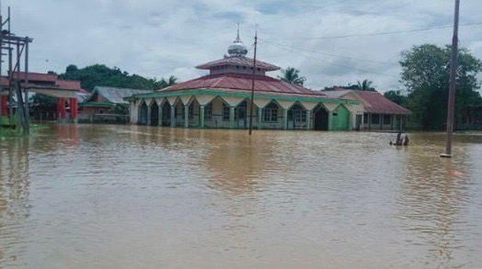 Banjir Terjang Halmahera Selatan, 13.965 Orang Mengungsi-1 Balita Tewas
